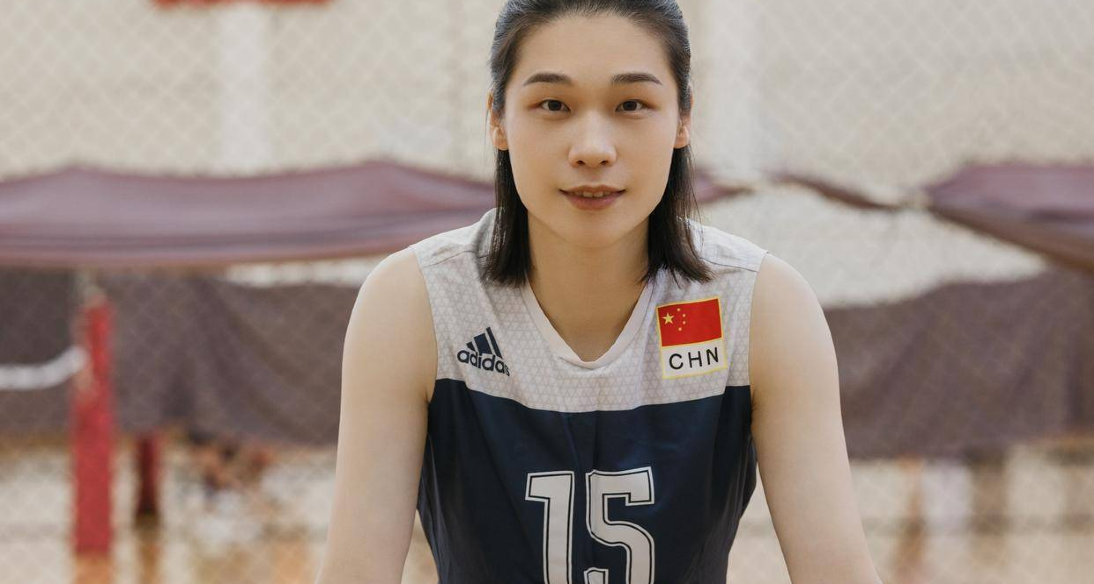 Chinese women's volleyball Olympic champion Lin Li officially announced her retirement, and became a "green pepper" in her 30th year
