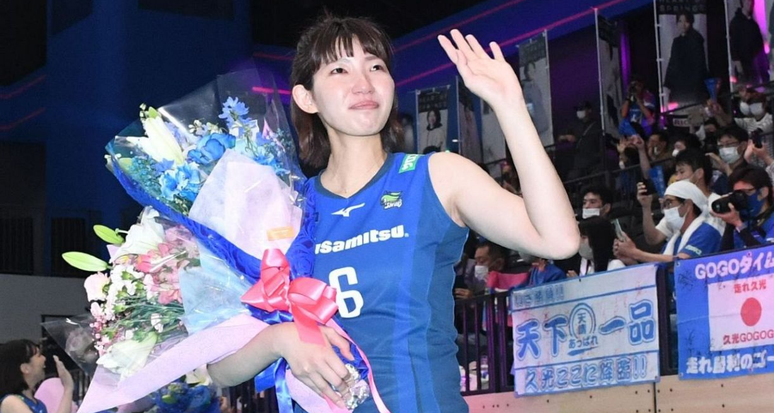 Six former national team members Hisamitsu and Yuki Ishii, who were able to fight their way through the game, wear their final uniforms and bid farewell to the fans at their retirement match